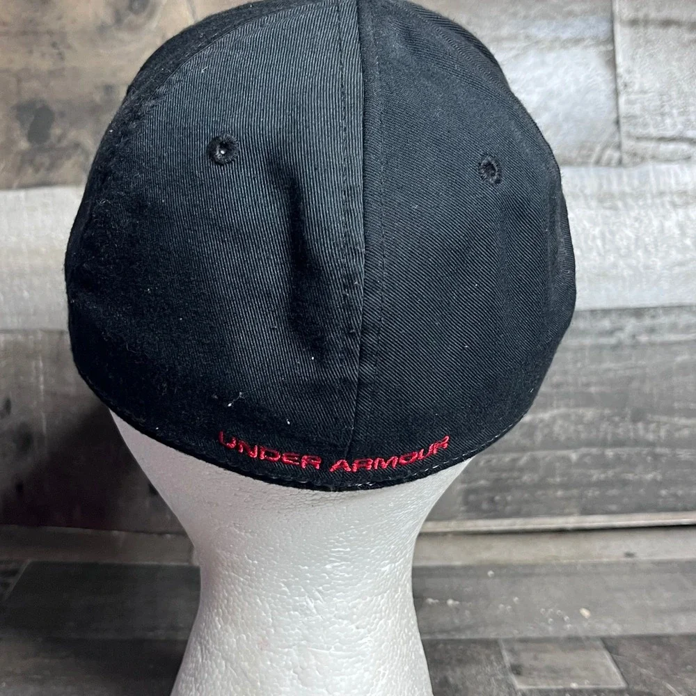 Under Armour Mens Black Red Lightning Bolt Logo Baseball Hat Cap Structured